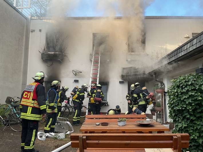 FW-DO: Wohnungsbrand in der östlichen Innenstadt fordert ein Menschenleben