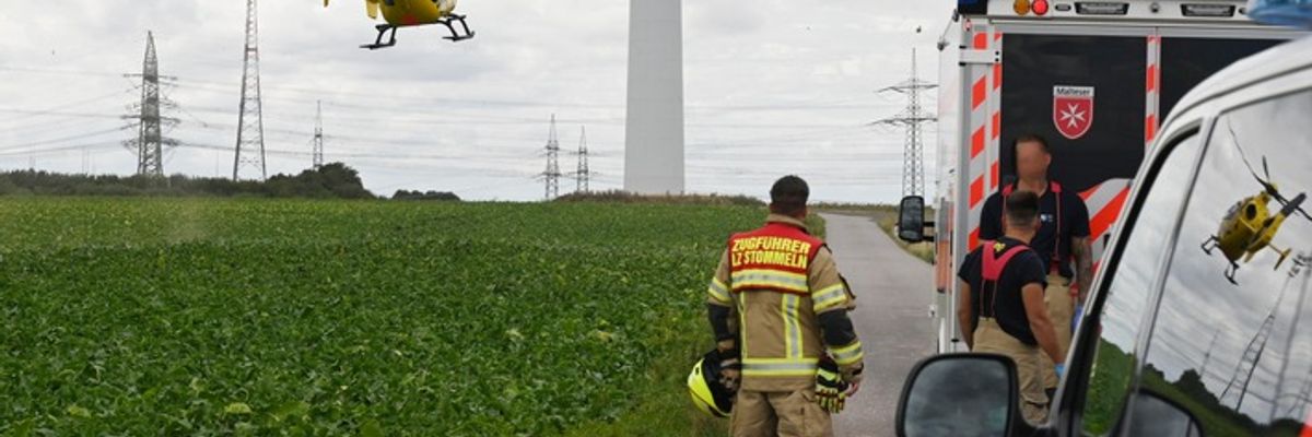 FW Pulheim: Pulheim-Stommeln: Landwirt verletzt sich bei Arbeitsunfall schwer