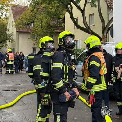 Feuerwehr MTK: Brennende Matratze sorgt für starke Verrauchung in Hattersheim