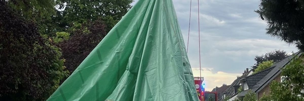 FW-LFVSH: Schnelle Hilfe nach Unwetterschäden und Bränden: Provinzial Nord Brandkasse und Landesfeuerwehrverband SH starten Notdachprojekt