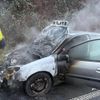 FW-NE: Fahrzeug gerät auf der A57/A46 in Brand | Keine Verletzten