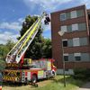 FW-DO: Feuerwehr rettet Person mit Spezialgerät aus Wohnung