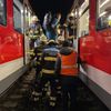 FW-M: S-Bahngästen beim Umstieg geholfen (Englschalking)