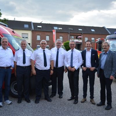 FW Gangelt: Zwei neue Fahrzeuge zum Jubiläum