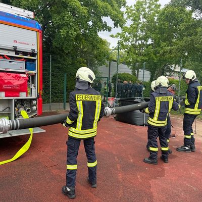 FW-EN: Leistungsnachweis der Feuerwehren im Ennepe-Ruhr-Kreis erfolgreich absolviert - 15 Gruppen haben bestanden