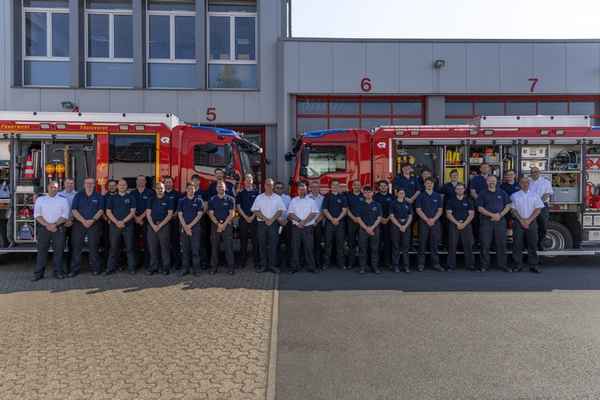 FW Tönisvorst: Erfolgreiche Truppmannausbildung für die Feuerwehren Tönisvorst und Kempen