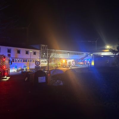 FW-DT: Feuer 3 an Realschule 1