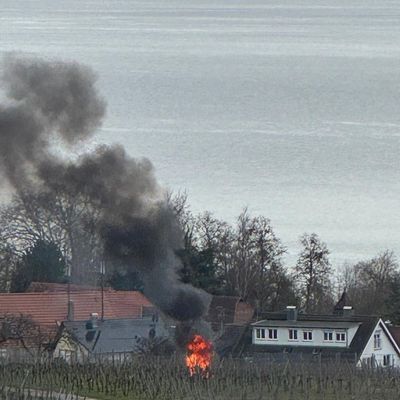 KFV Bodenseekreis: Schuppen im Vollbrand am Funkensonntag