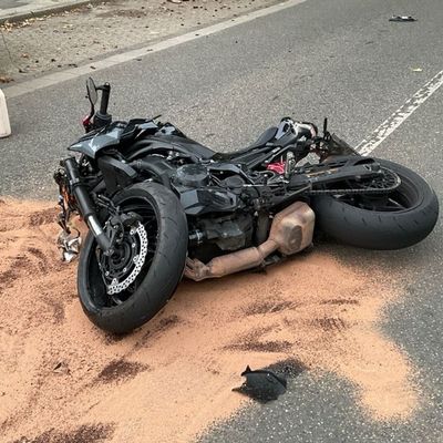 FW-MH: Verkehrsunfall zwischen Pkw und Motorrad auf der Hingbergstraße