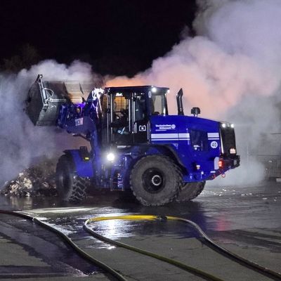 FW Dörentrup: Brand im Industriegebiet Dörentrup-Humfeld - Feuerwehr erneut im Großeinsatz
