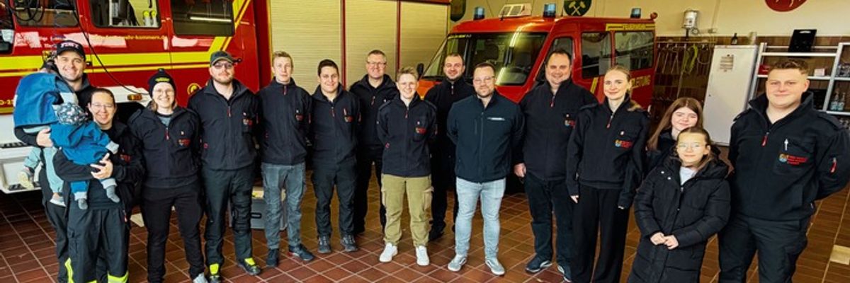 FW Mechernich: Feuerwehr unterstützt Wartung von 40 Defibrillatoren im Stadtgebiet