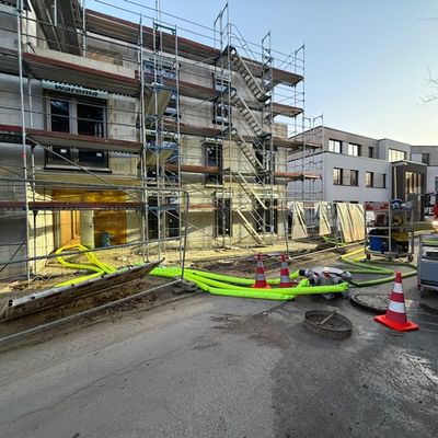 FW-E: Wasserrohrbruch überflutet Tiefgarage mit 1,2 Millionen Litern Wasser