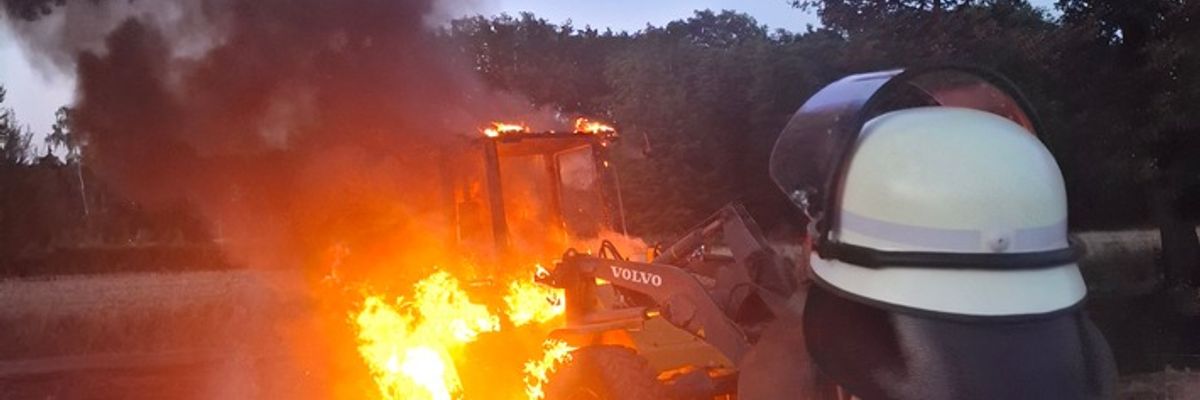 FW Bocholt: Einsatzreicher Tag für Feuerwehr und Rettungsdienst