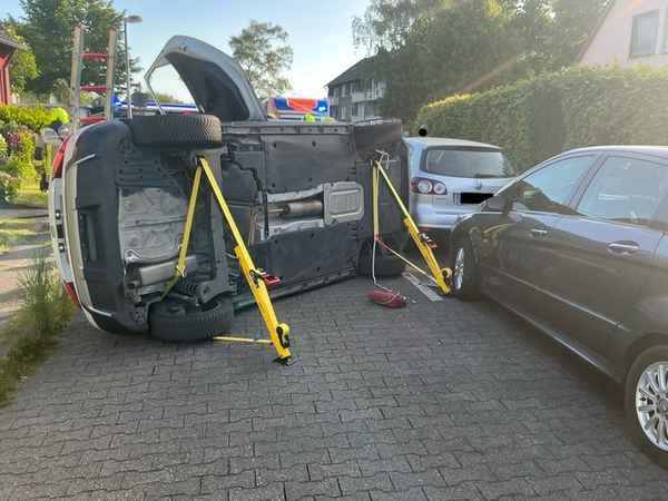 FW-BOT: Verkehrsunfall - Eine leicht verletzte Person