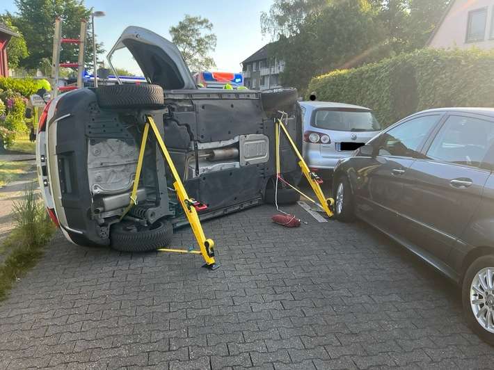 FW-BOT: Verkehrsunfall - Eine leicht verletzte Person