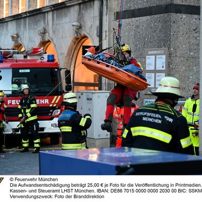 FW-M: Notfallrettung am Alten Peter (Altstadt)