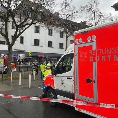FW-DO: Gasaustritt in einem Wohn- und Geschäftshaus in Dortmund-Mengede