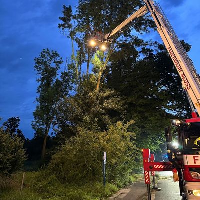 FW-NE: Zwei Unwettereinsätze in Neuss | Unwetter verschont Stadtgebiet weitgehend