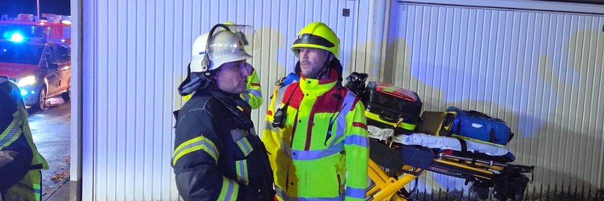 FW Datteln: Wohnungsbrand am Neuer Weg - Eine Person verletzt