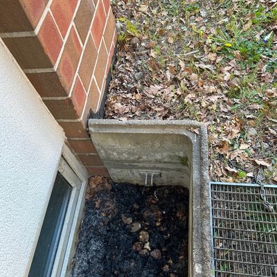 FW Ratingen: Gemeldeter Kellerbrand in Asylunterkunft