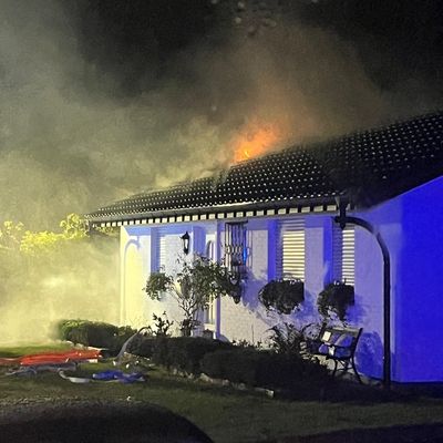 FW Gronau: Dachstuhlbrand am Wieselweg