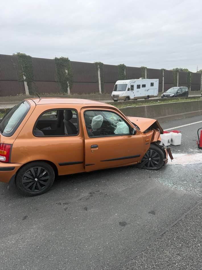 FW-RS: Verkehrsunfall mit mehreren beteiligten Fahrzeugen BAB A1