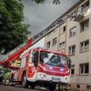 FW-E: Zimmerbrand in einem Mehrfamilienhaus - Treppenraum verraucht