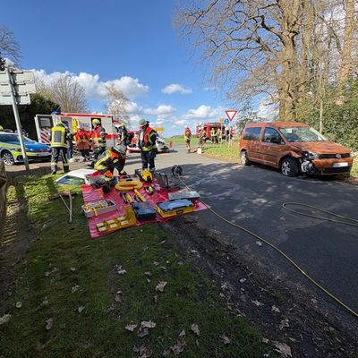 FW-ROW: Verkehrsunfall mit schwerverletzter Person in Hemslingen