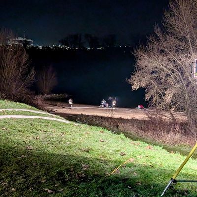 FW Hünxe: Überörtliche Hilfe bei Großbrand im Krefelder Hafen