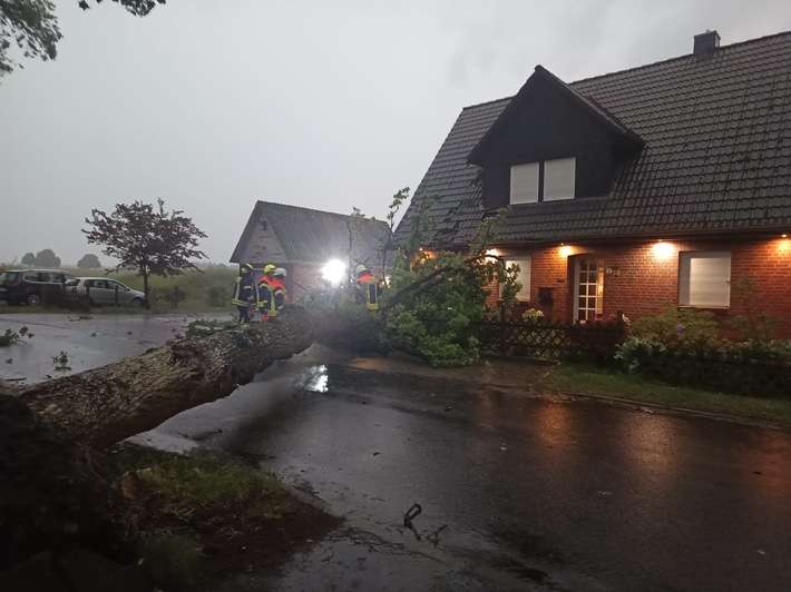 FW-ROW: Neun wetterbedingte Einsätze für die Feuerwehren der Samtgemeinde Bothel