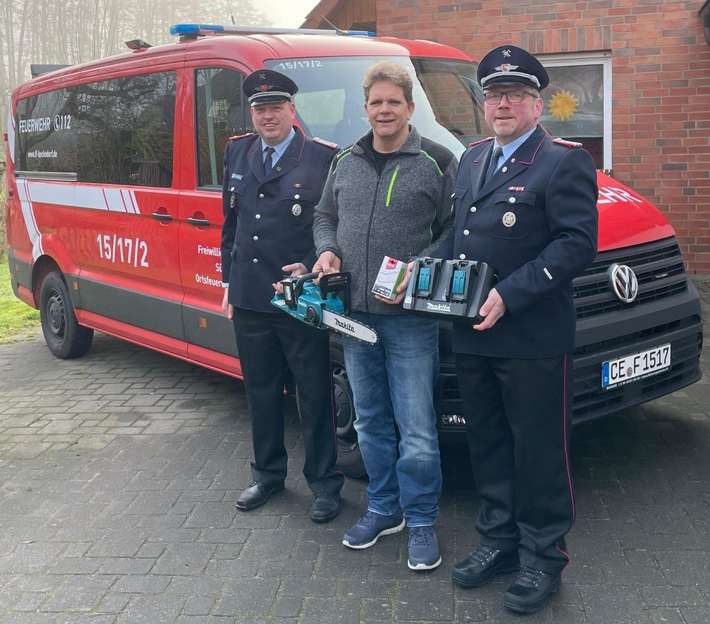FW Südheide: Vorzeitiges Weihnachtsgeschenk für die FF Beckedorf