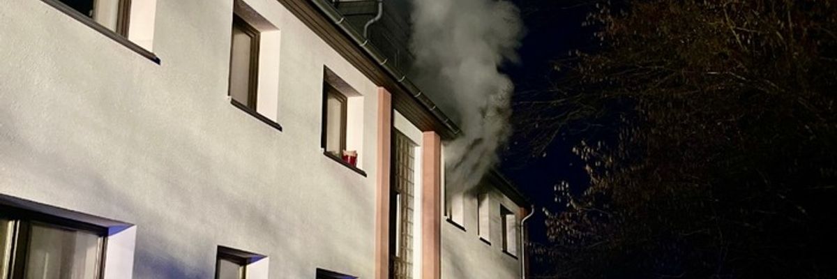 FW Lehrte: Drei Einsätze am 1. Weihnachtsfeiertag für die ehrenamtlichen Feuerwehrkräfte im Stadtgebiet Lehrte