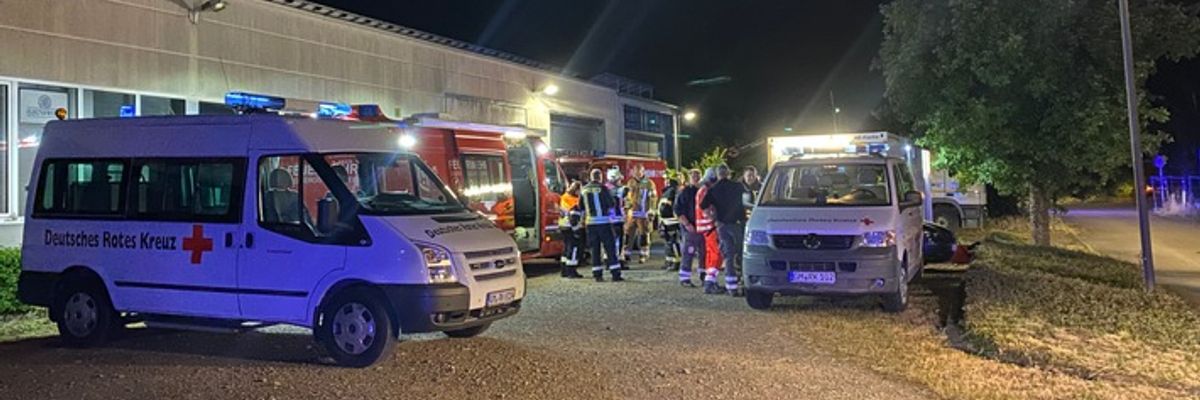 FW Wipperfürth: B4G | Lagerhallenbrand