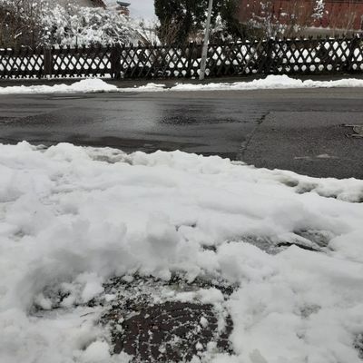 FW Weinheim: Hydranten im Winter freihalten und enteisen - wichtiger Beitrag zum Brandschutz