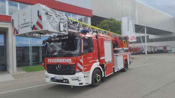 FW-Schermbeck: Neue Drehleiter für die Feuerwehr Schermbeck