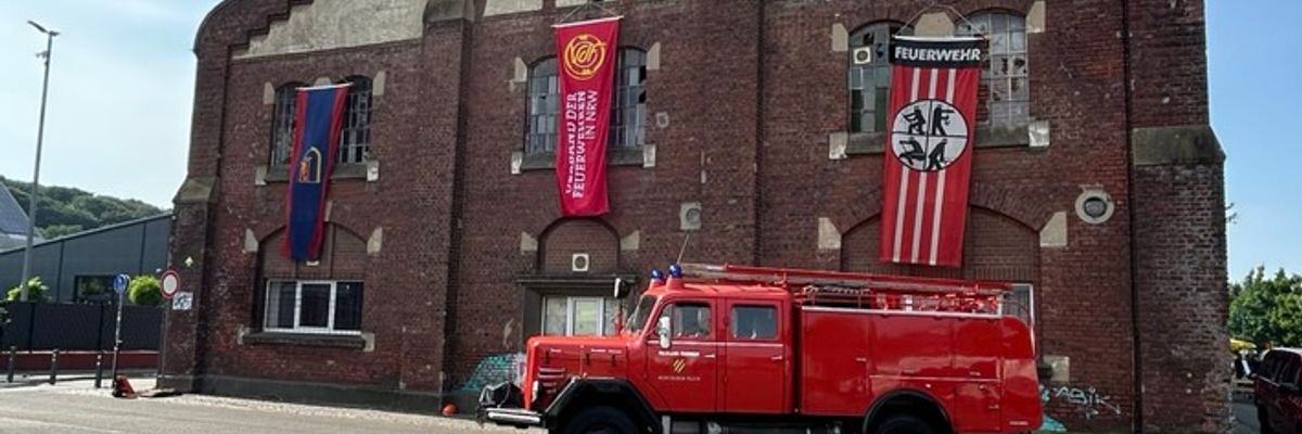 FW Dinslaken: Dinslaken war Gastgeber für den Leistungsnachweis der Floriansjünger des Kreises Wesel
