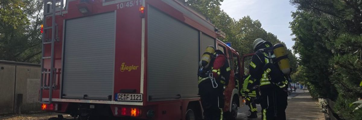FW Celle: Angebranntes Essen in Altencelle - eine verletzte Personen