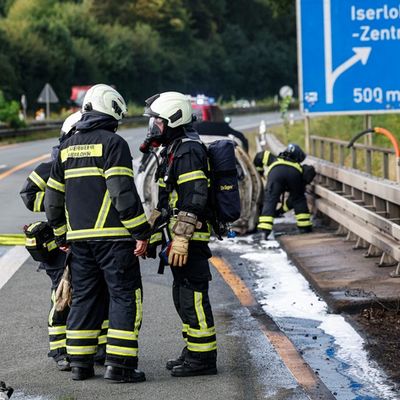 FW-MK: PKW Brand auf der Autobahn sorgt für Lange Staus