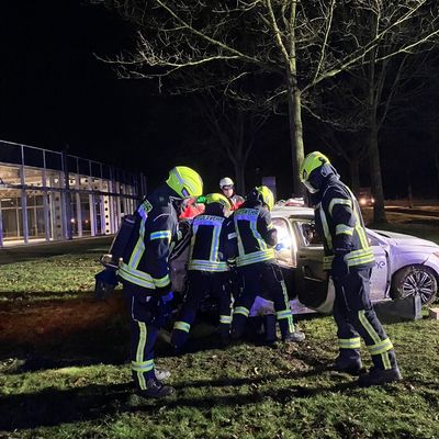FW-WAF: Technische Rettung nach Verkehrsunfall