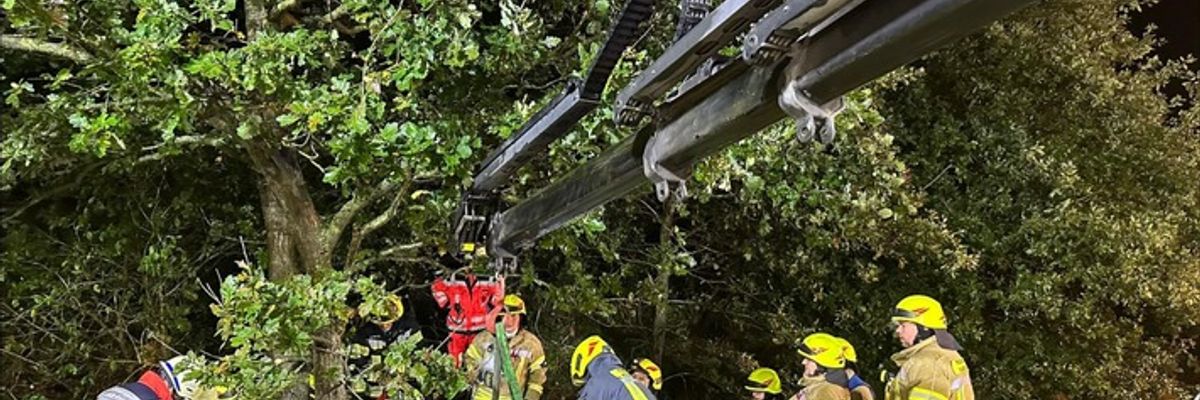FW Heide: Außergewöhnliches Einsatzwochenende für die Feuerwehr Heide / 19 Einsatzstellen durch Dauerregen und zwei Verkehrsunfälle