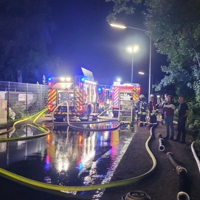 FW-OE: Vollbrand eines Handwerksbetriebs in Lennestadt-Altenhundem