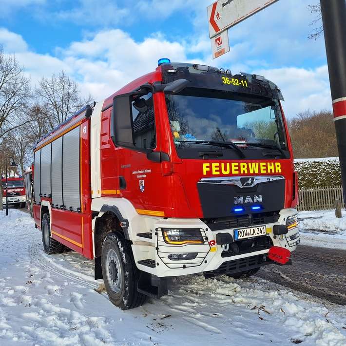 FW-ROW: Gebäudeteileinsturz an Asylunterkunft in Sottrum
