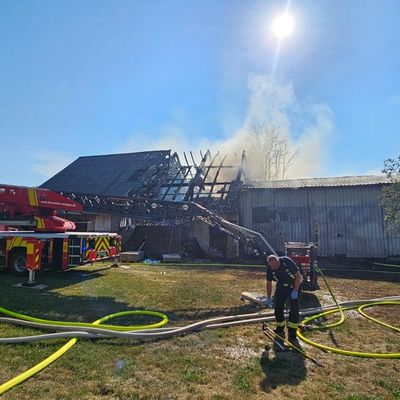 KFV Sigmaringen: B5 Brand Ökonomiegebäude in Rulfingen
