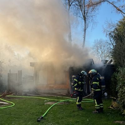 FW-DO: Brennende Gartenlaube in Menglinghausen