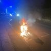 FW-EN: Wetter - Brand eines Kleinkraftrades in der Nacht