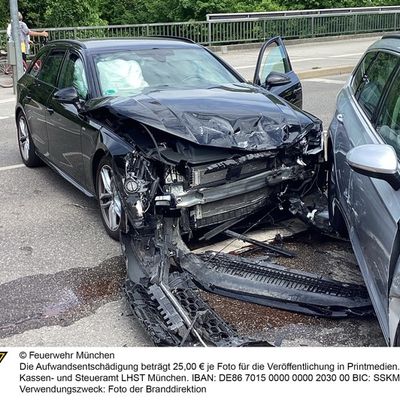 FW-M: Verkehrsunfall mit zwei Verletzten (Fürstenried)