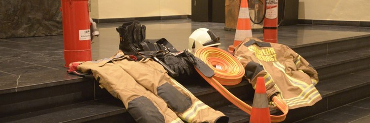 FW Tönisvorst: Herzliche Einladung zum Gottesdienst für die Lebenden und Verstorbenen der Feuerwehr Tönisvorst