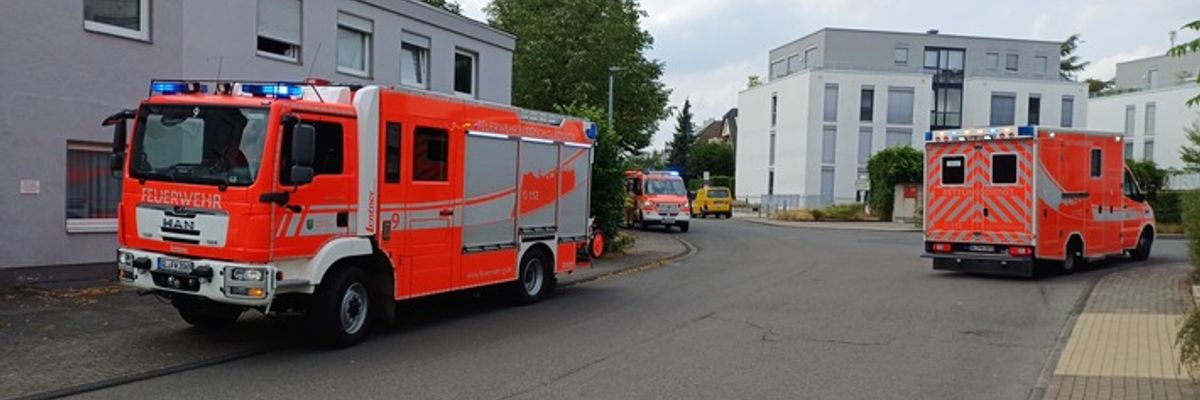 FW-GL: Unruhiges Wochenende für die Feuerwehr Bergisch Gladbach