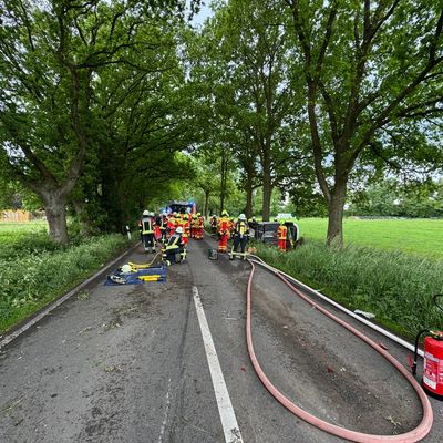 FW-SE: Schwerer Verkehrsunfall in Lentföhrden
