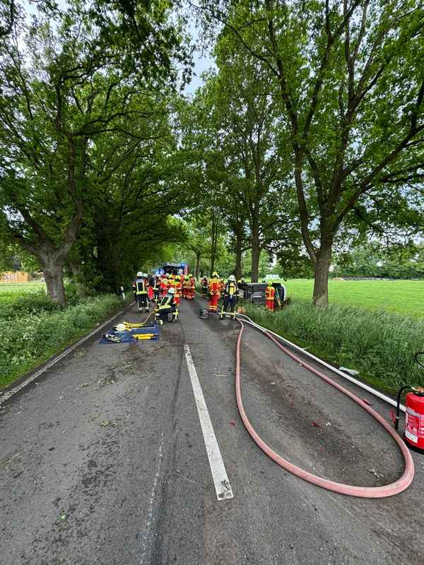 FW-SE: Schwerer Verkehrsunfall in Lentföhrden